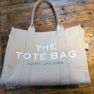 Marc Jacobs Medium Tote Bag